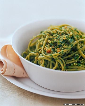 Spinach Linguine with Walnut Arugula Pesto